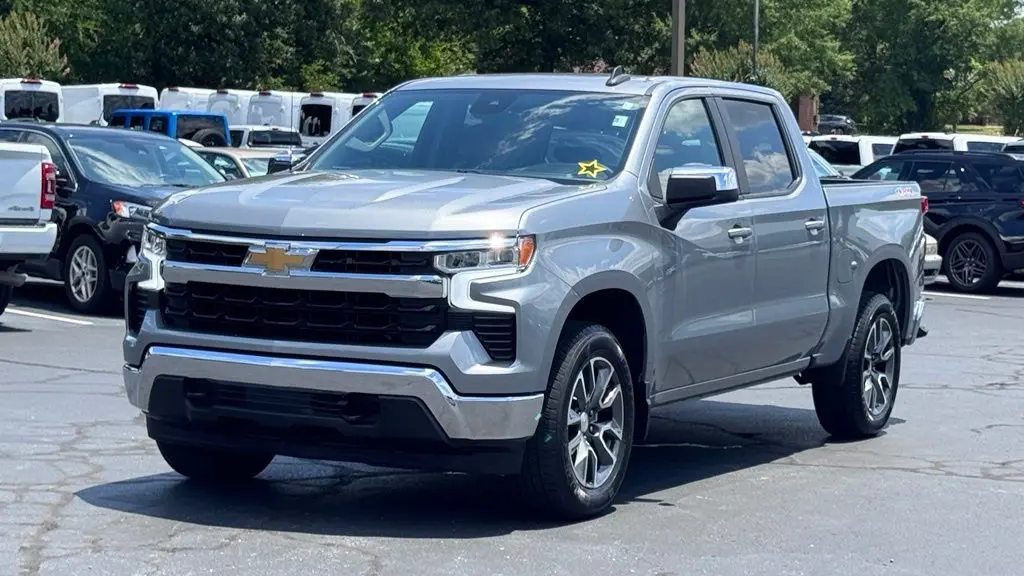 2024 Chevrolet Silverado 1500 LT
