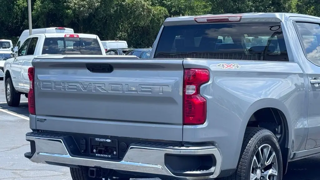 2024 Chevrolet Silverado 1500 LT