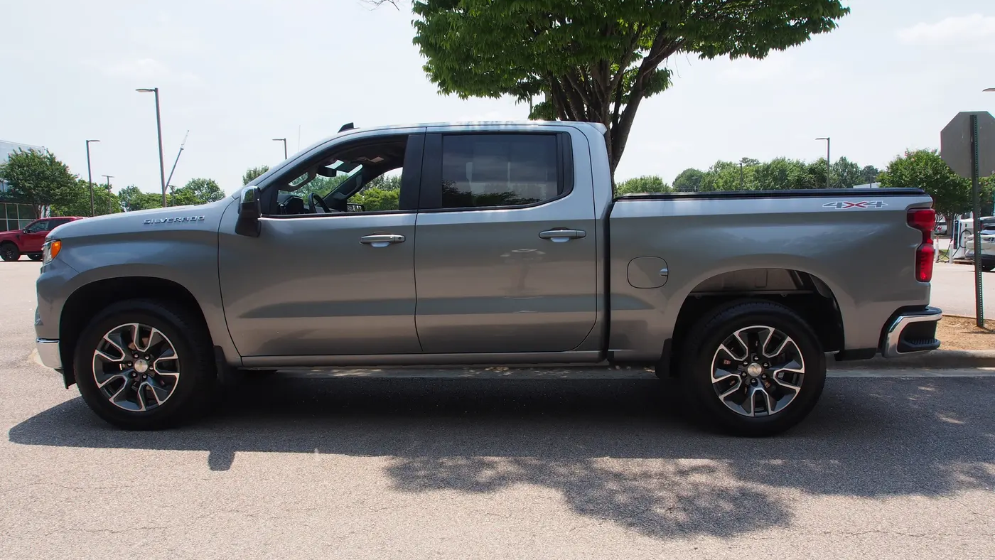 2023 Chevrolet Silverado 1500 LT