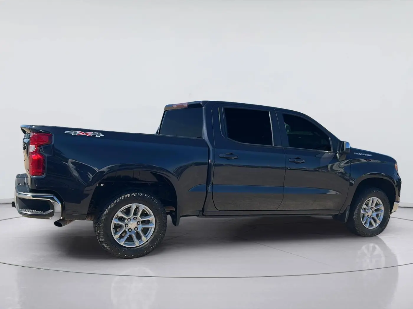 2024 Chevrolet Silverado - $35,575