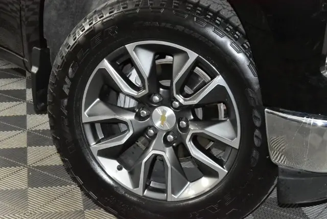 2024 Chevrolet Silverado - $33,475