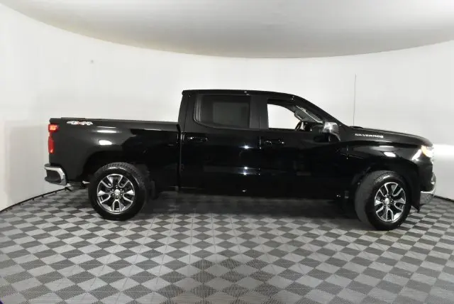 2024 Chevrolet Silverado - $33,475