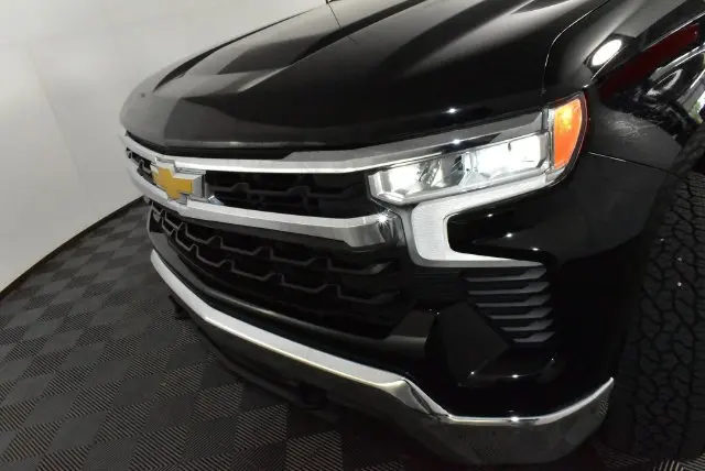 2024 Chevrolet Silverado - $33,475