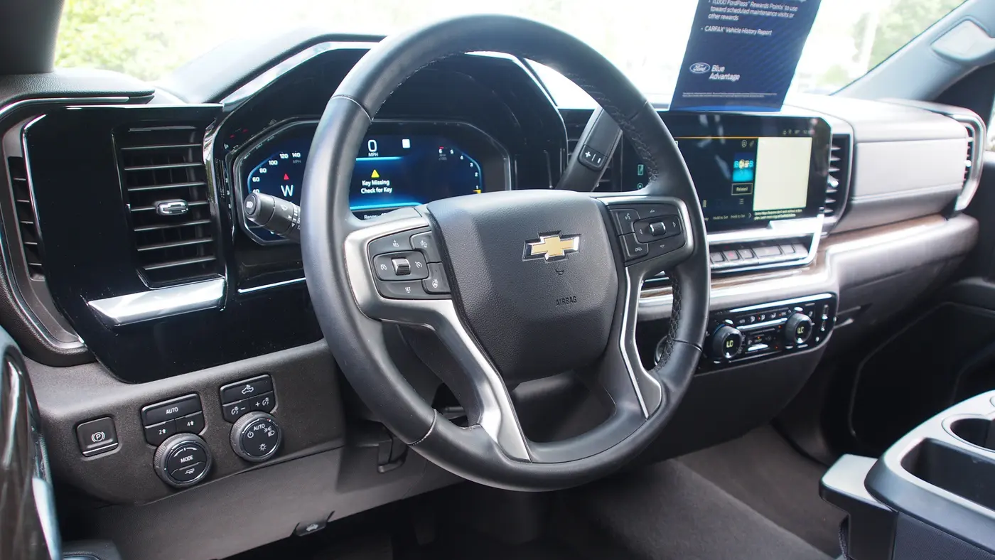 2023 Chevrolet Silverado 1500 LT