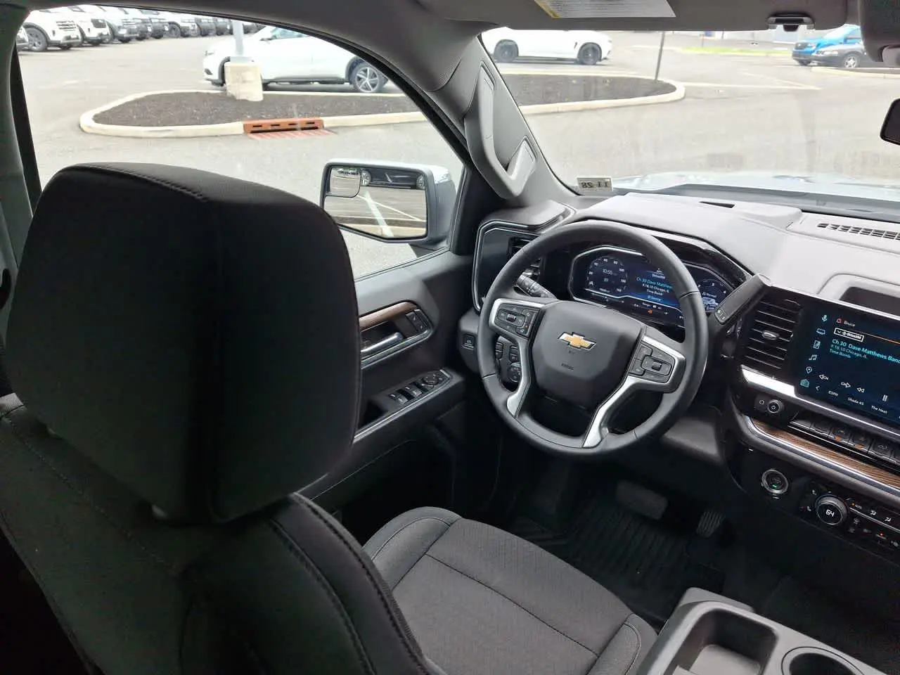 2024 Chevrolet Silverado - $29,293