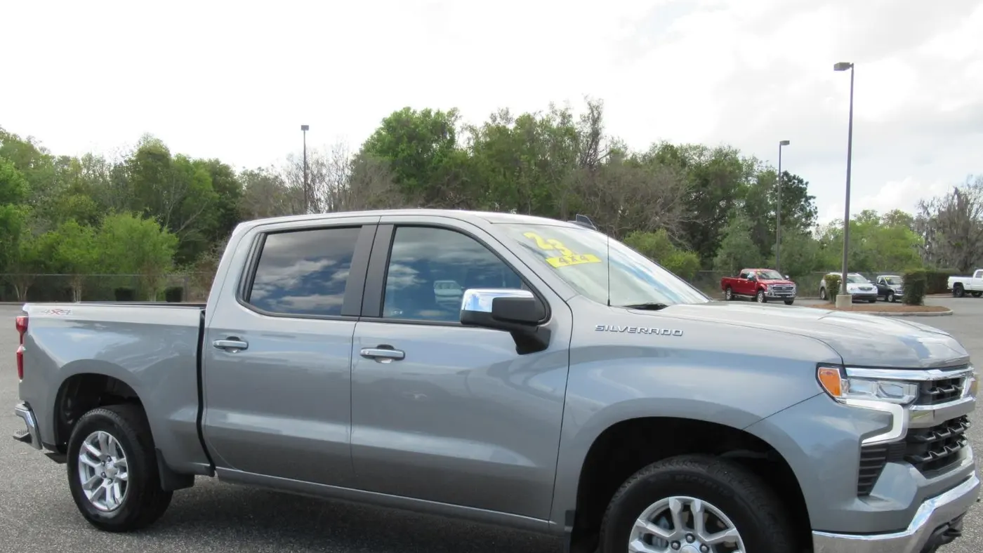 2023 Chevrolet Silverado 1500 LT