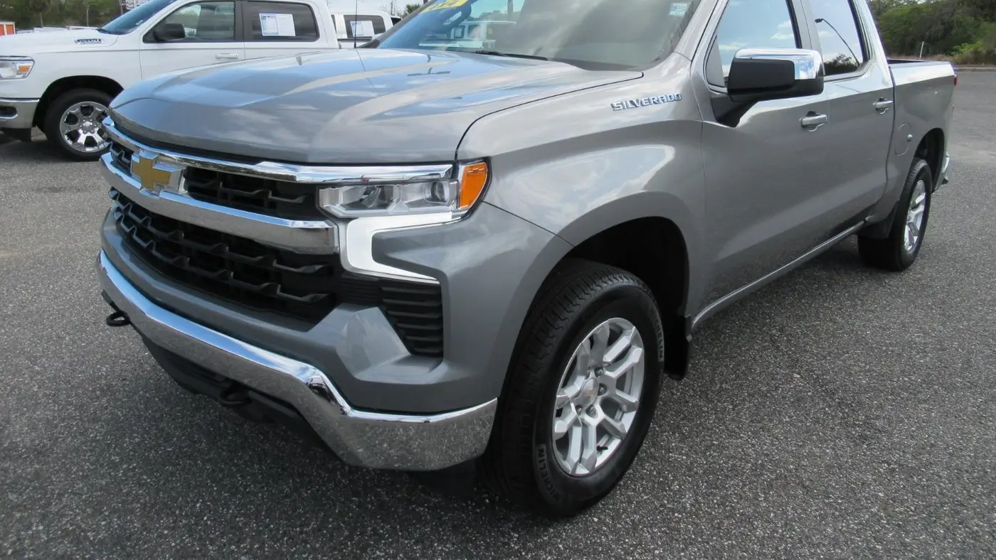 2023 Chevrolet Silverado 1500 LT