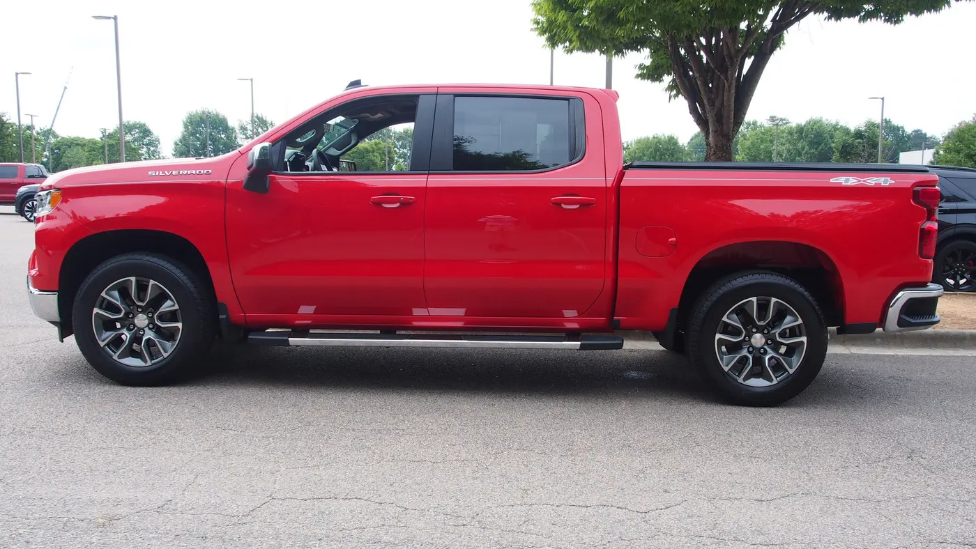 2023 Chevrolet Silverado 1500 LT