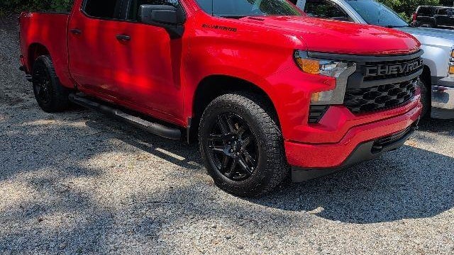 2025 Chevrolet Silverado 1500 Custom