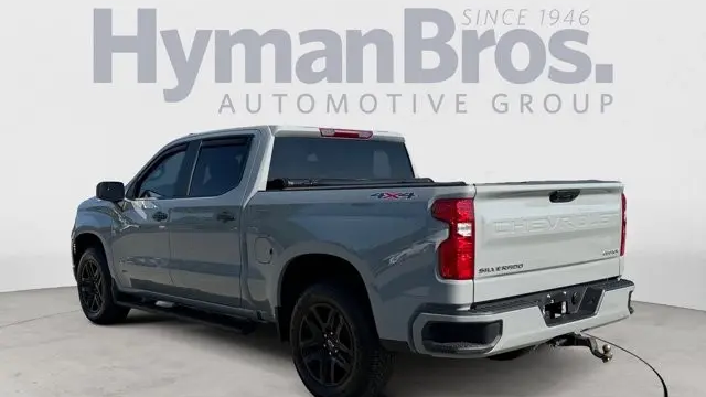 2025 Chevrolet Silverado 1500 Custom