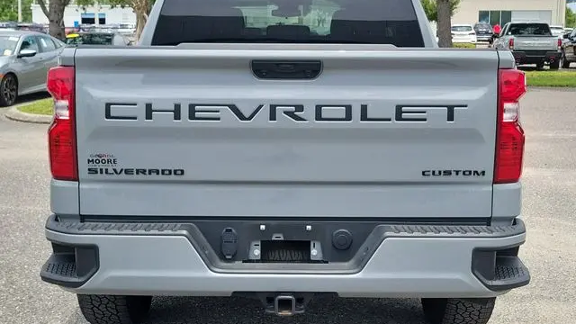 2025 Chevrolet Silverado 1500 Custom
