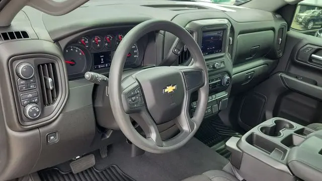 2025 Chevrolet Silverado 1500 Custom