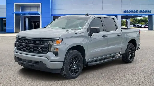 2025 Chevrolet Silverado 1500 Custom