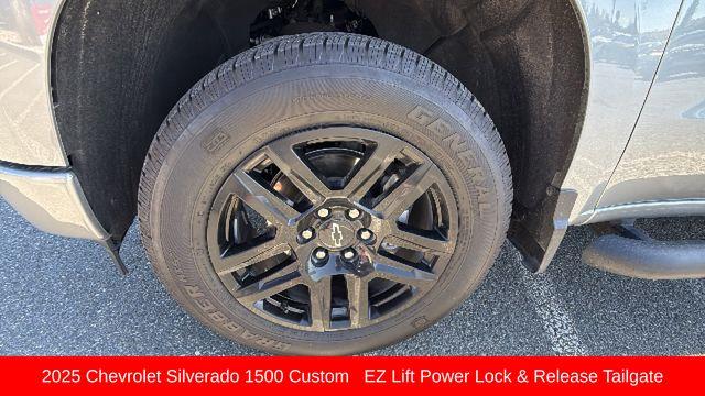 2025 Chevrolet Silverado 1500 Custom