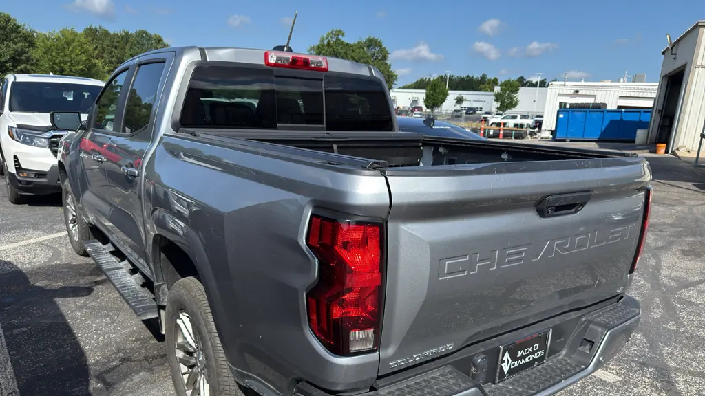 2023 Chevrolet Colorado LT