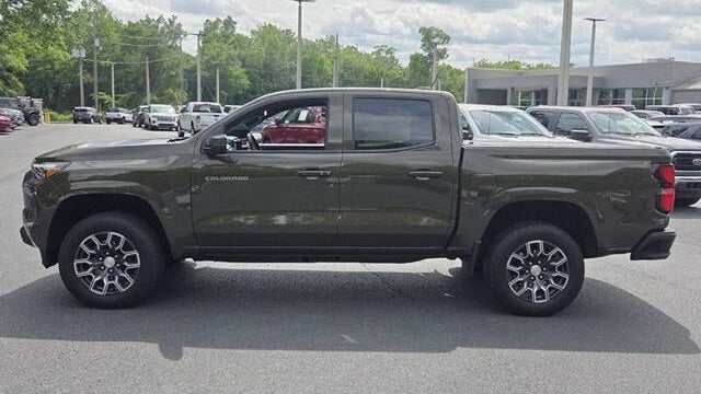 2024 Chevrolet Colorado LT