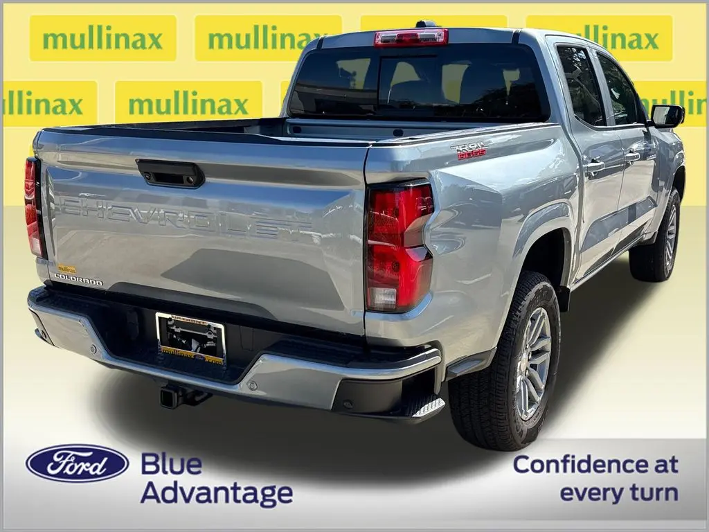 2025 Chevrolet Colorado - $33,300