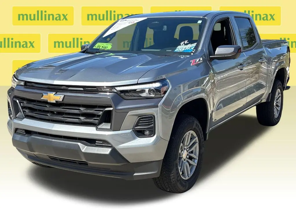 2025 Chevrolet Colorado - $33,300