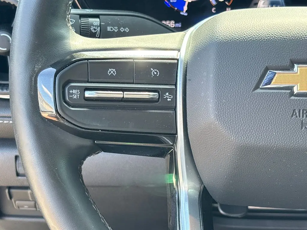2025 Chevrolet Colorado - $33,300