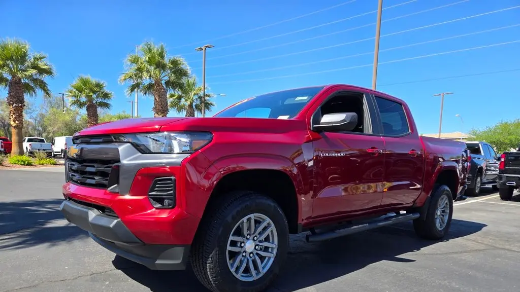 2024 Chevrolet Colorado LT