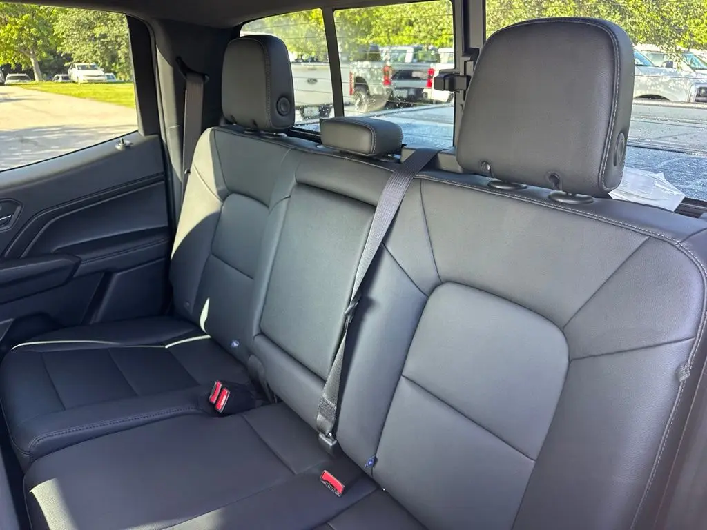 2026 Chevrolet Colorado - $33,947