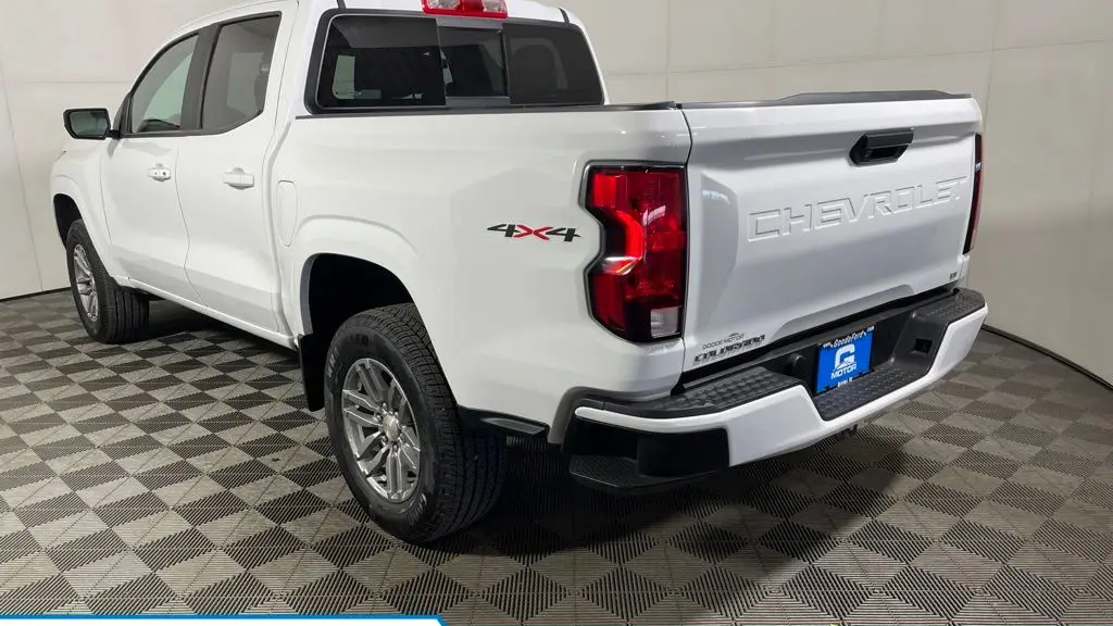 2024 Chevrolet Colorado LT