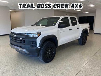 2024 Chevrolet Colorado 4X4 Trail Boss 4DR Crew Cab 5 FT. SB