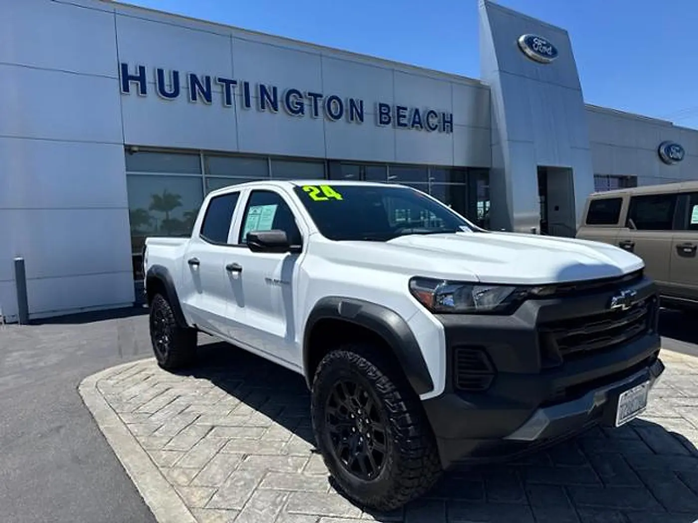 2024 Chevrolet Colorado - $37,990