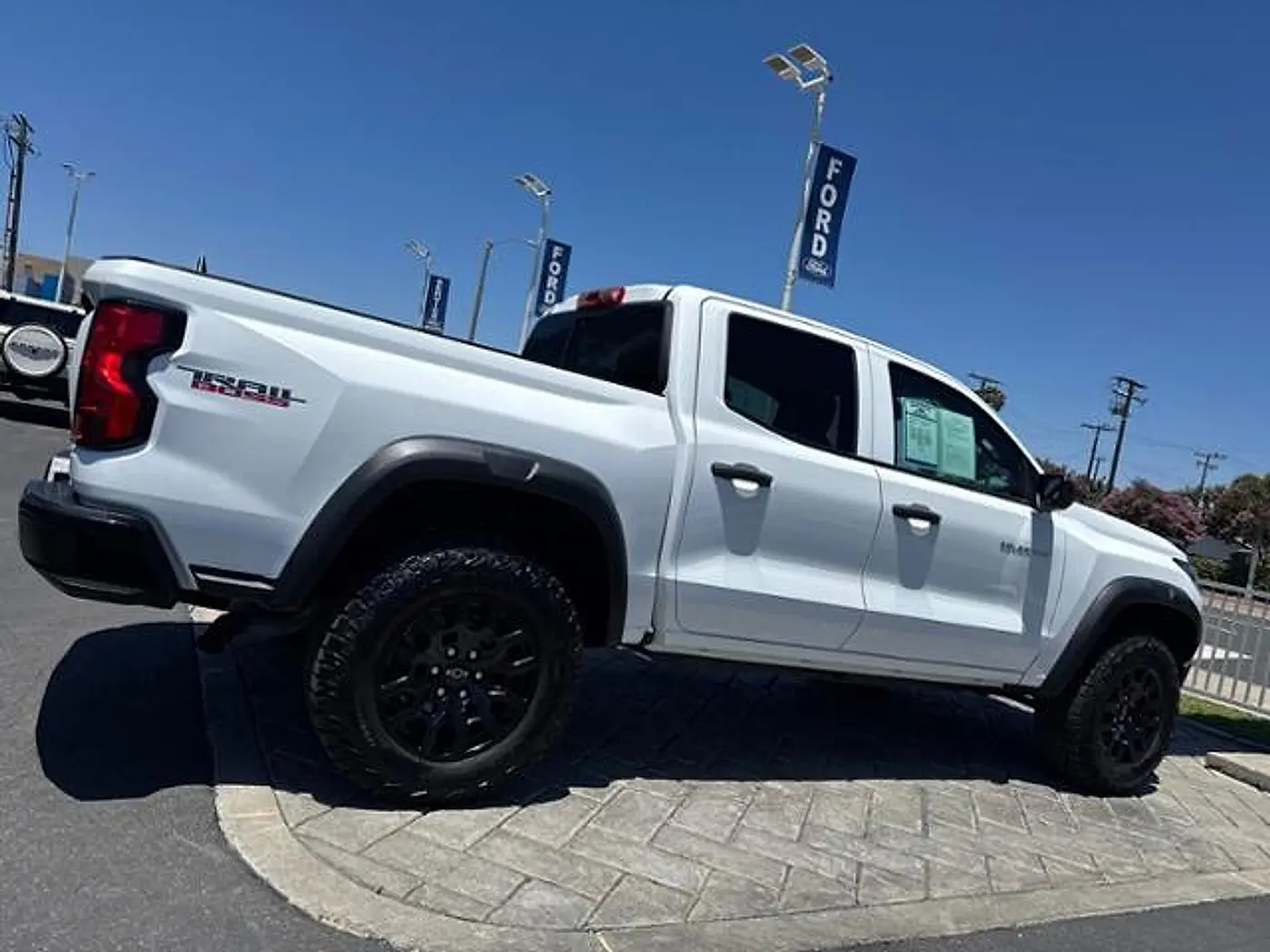 2024 Chevrolet Colorado - $37,990