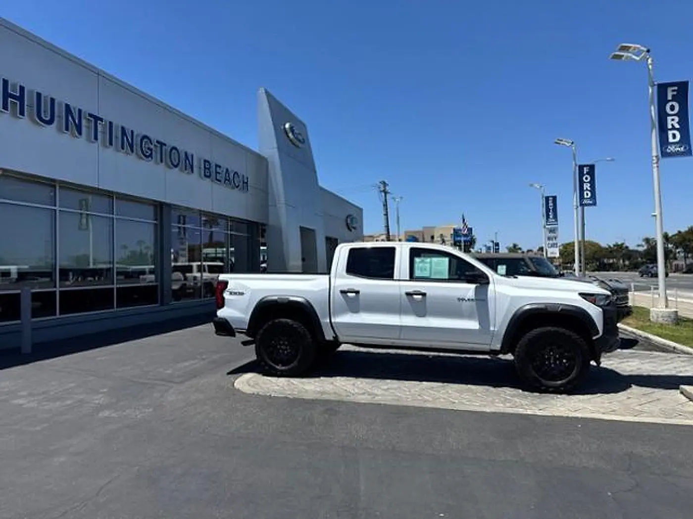 2024 Chevrolet Colorado - $37,990