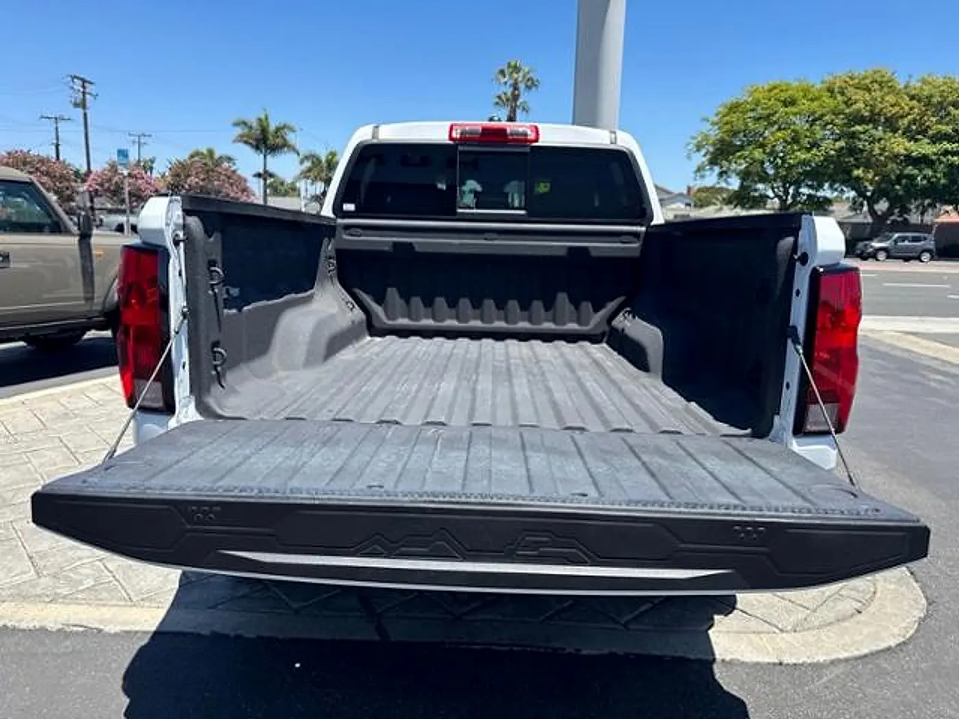 2024 Chevrolet Colorado - $37,990