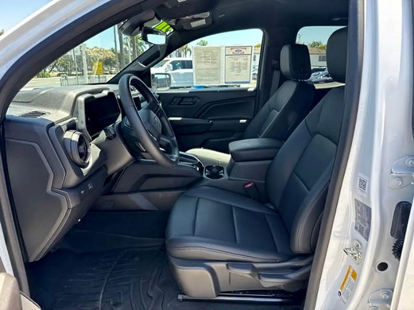 2024 Chevrolet Colorado - $37,990