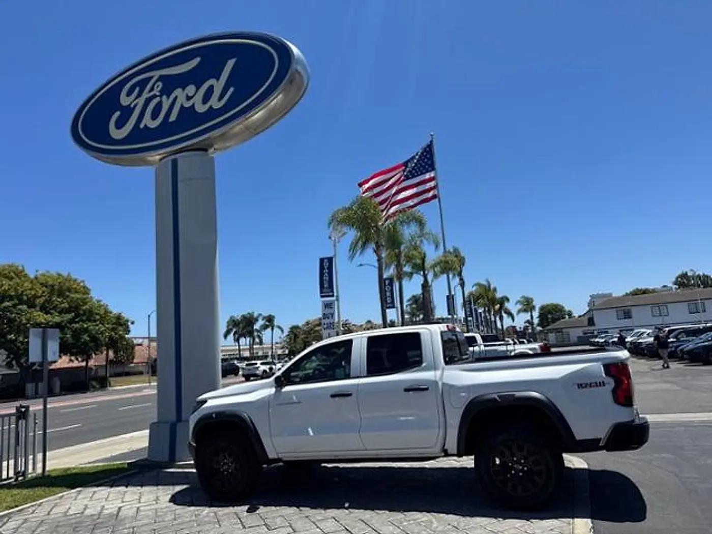 2024 Chevrolet Colorado - $37,990
