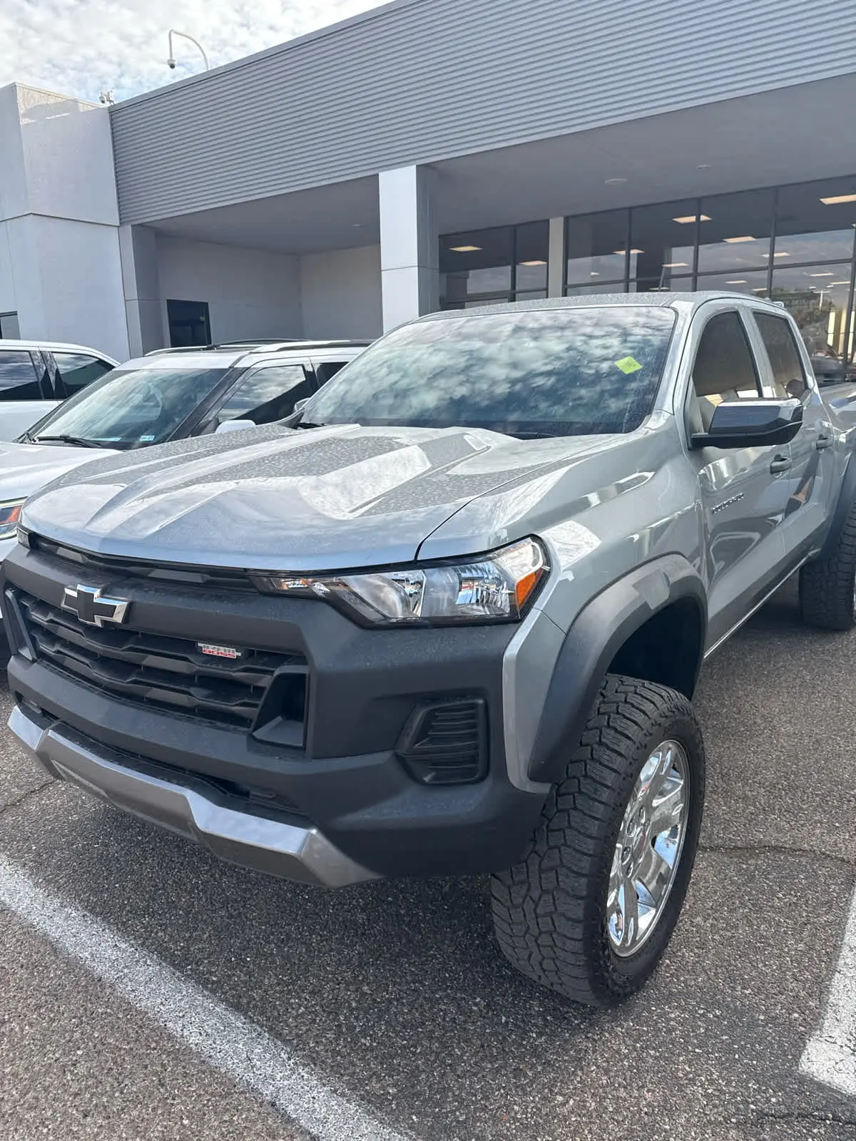 2025 Chevrolet Colorado Trail Boss — photo 1 of 8