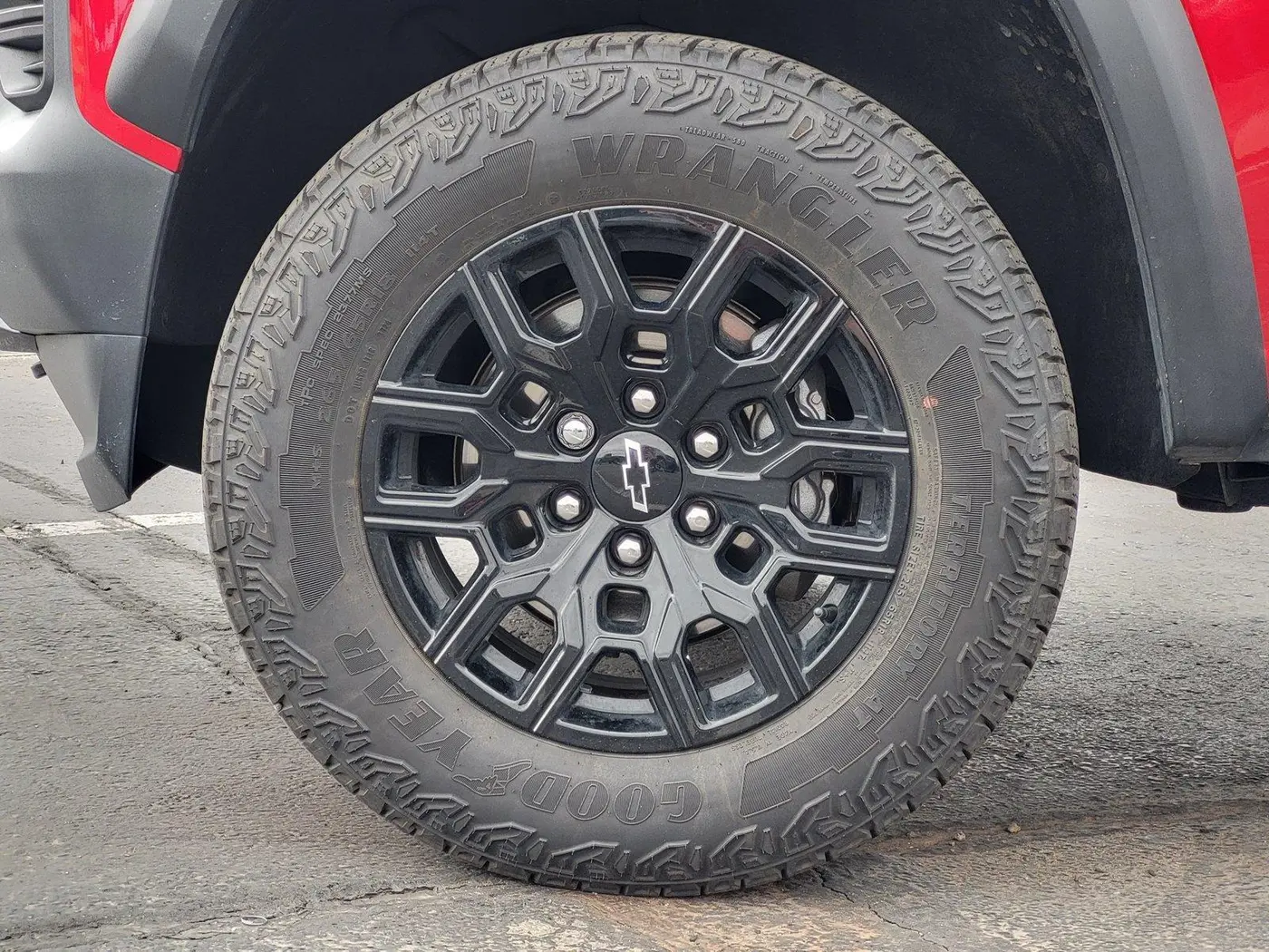 2024 Chevrolet Colorado - $39,999