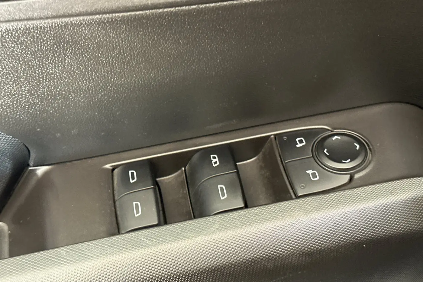 2024 Chevrolet Colorado - $39,500