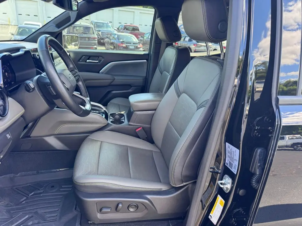 2024 Chevrolet Colorado - $44,900