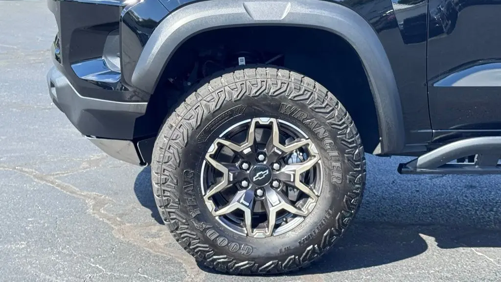 2024 Chevrolet Colorado ZR2