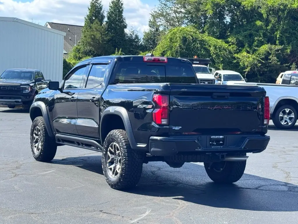 2024 Chevrolet Colorado - $44,900