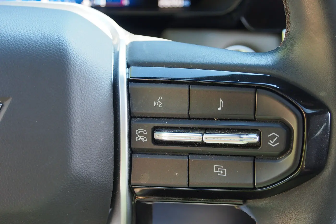 2024 Chevrolet Colorado - $42,524