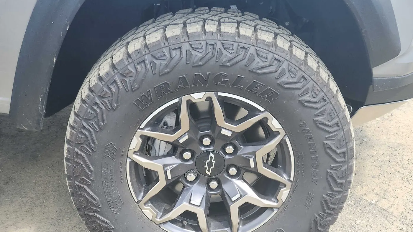 2025 Chevrolet Colorado ZR2