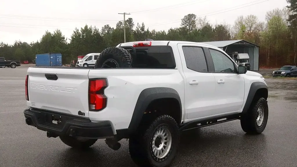 2024 Chevrolet Colorado ZR2