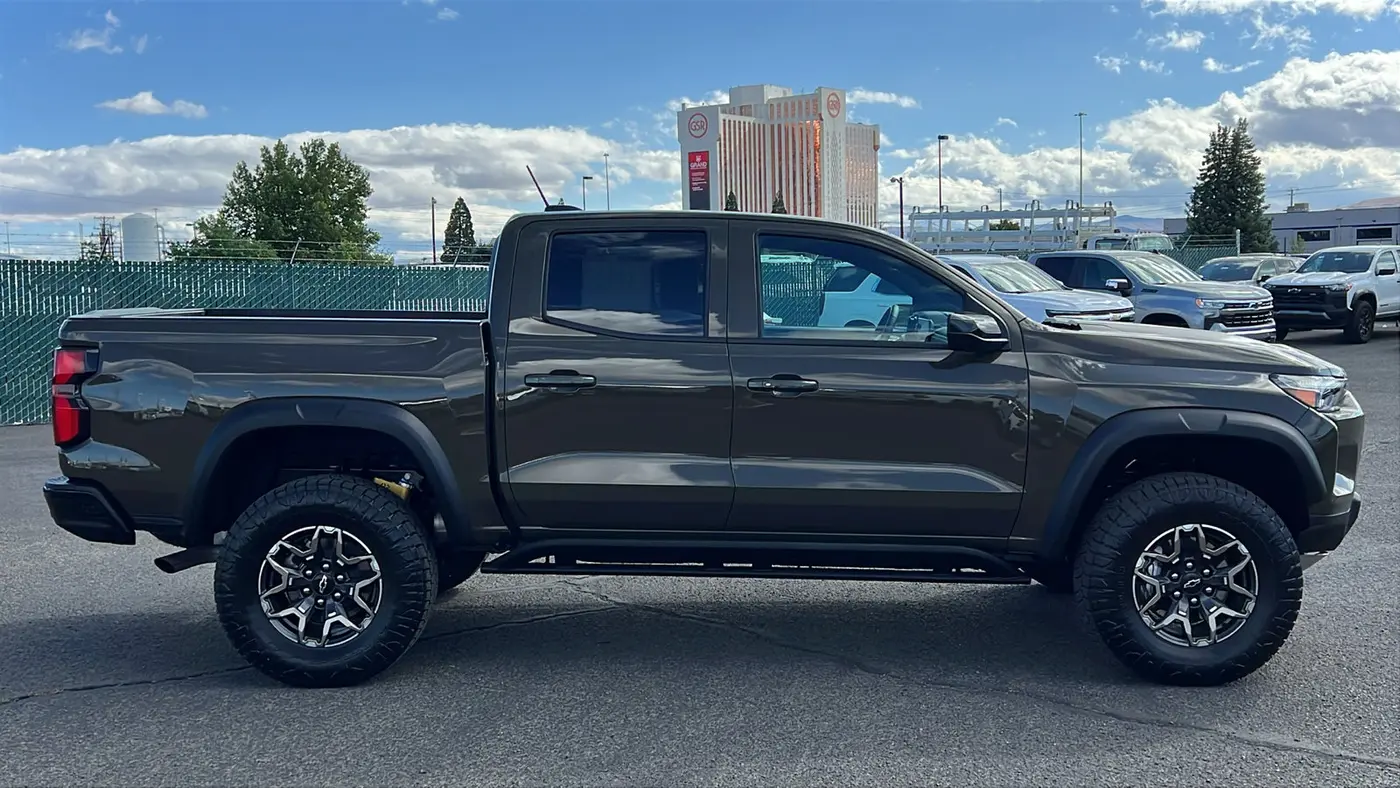 2025 Chevrolet Colorado ZR2