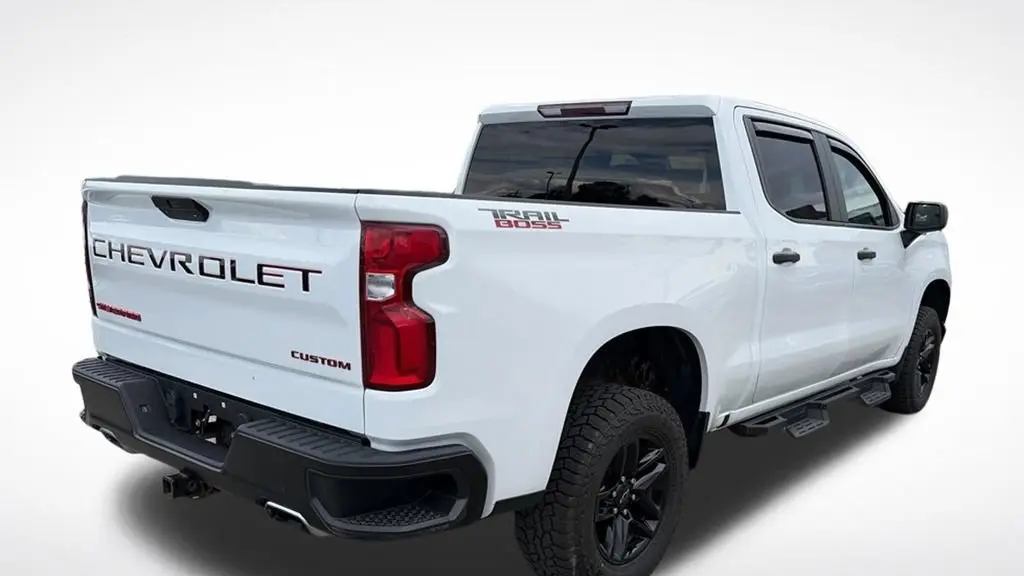 2021 Chevrolet Silverado 1500 Custom Trail Boss