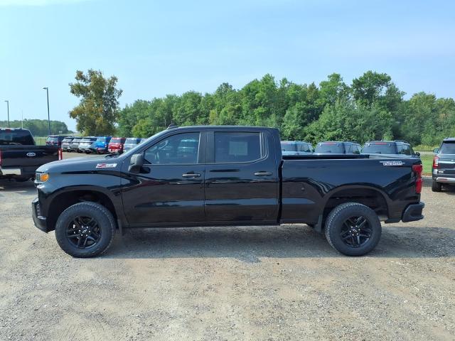 2022 Chevrolet Silverado 1500 Limited Custom Trail Boss — photo 1 of 12