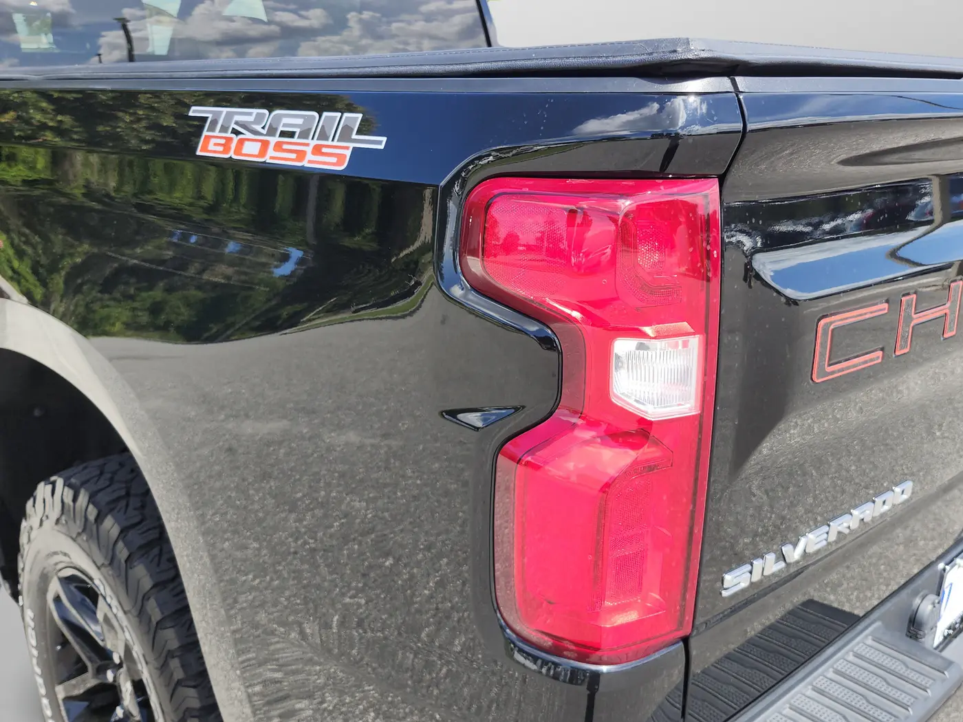 2022 Chevrolet Silverado Ltd - $39,890