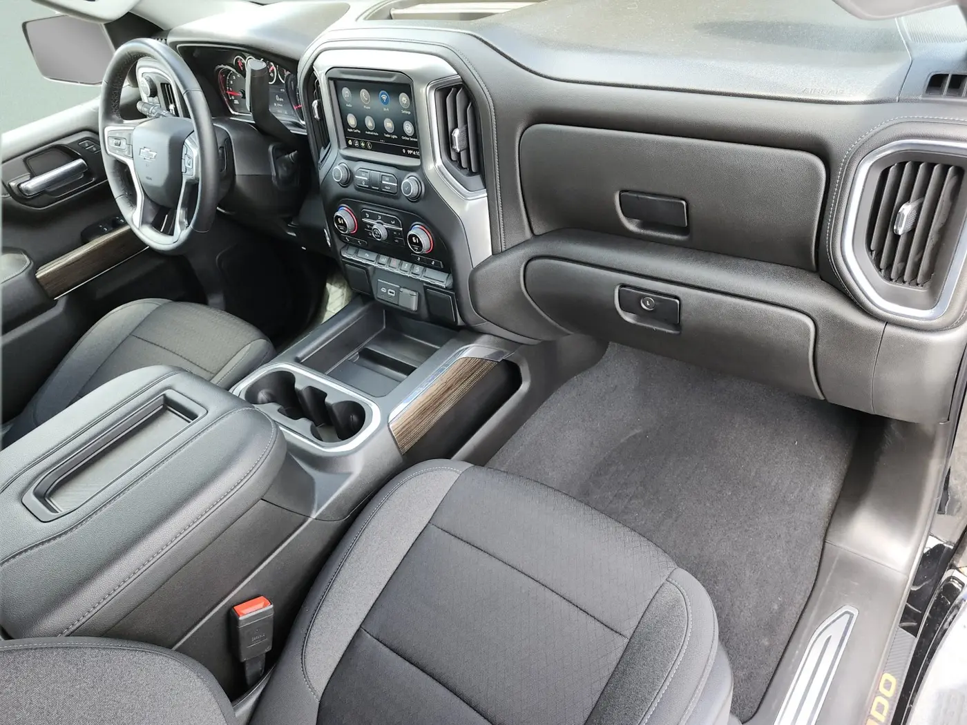 2022 Chevrolet Silverado Ltd - $39,890