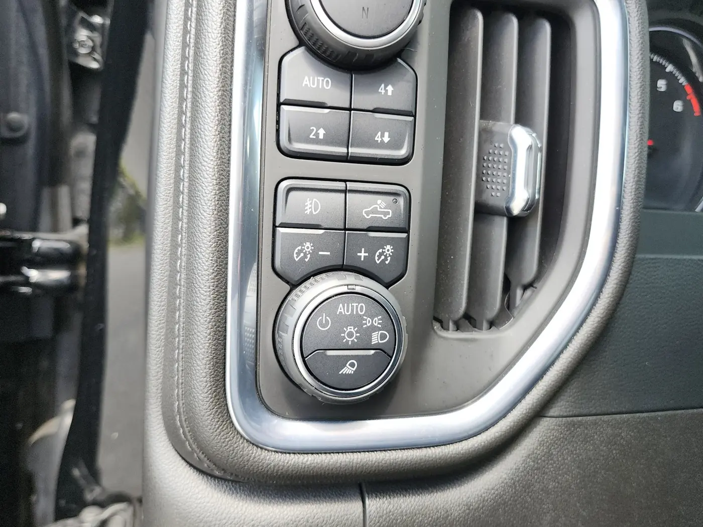 2022 Chevrolet Silverado Ltd - $39,890