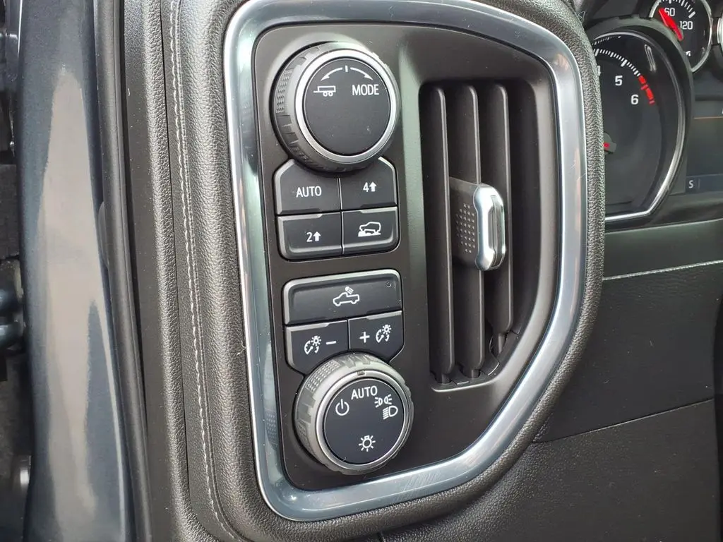 2021 Chevrolet Silverado - $27,500