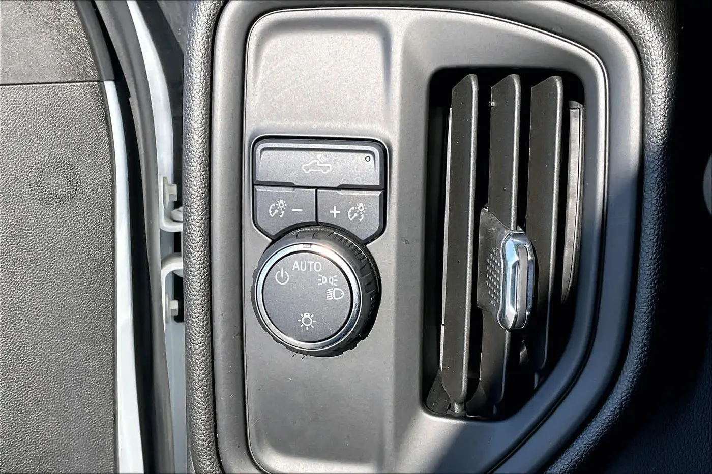2023 Chevrolet Silverado - $24,991